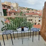 Bi&ly 34 Old Town With View דירה